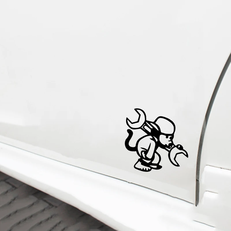 Обезьяна наклейка с гаечным ключом клетчатые флаги лобовое стекло Стикеры