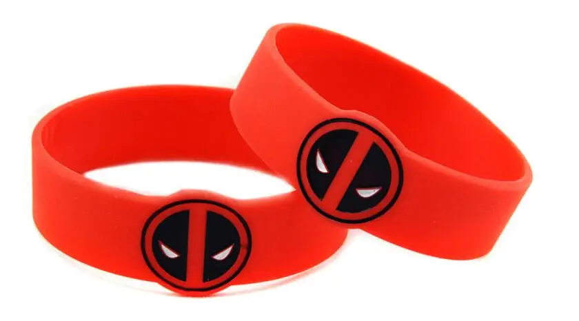 Бесплатная доставка 50 шт популярный браслет Дэдпул силиконовый сувенир