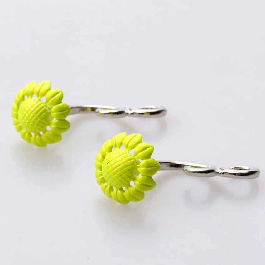 Корейская версия люминесцентные multi-цвет солнца цветок розы заклепки A-403 |