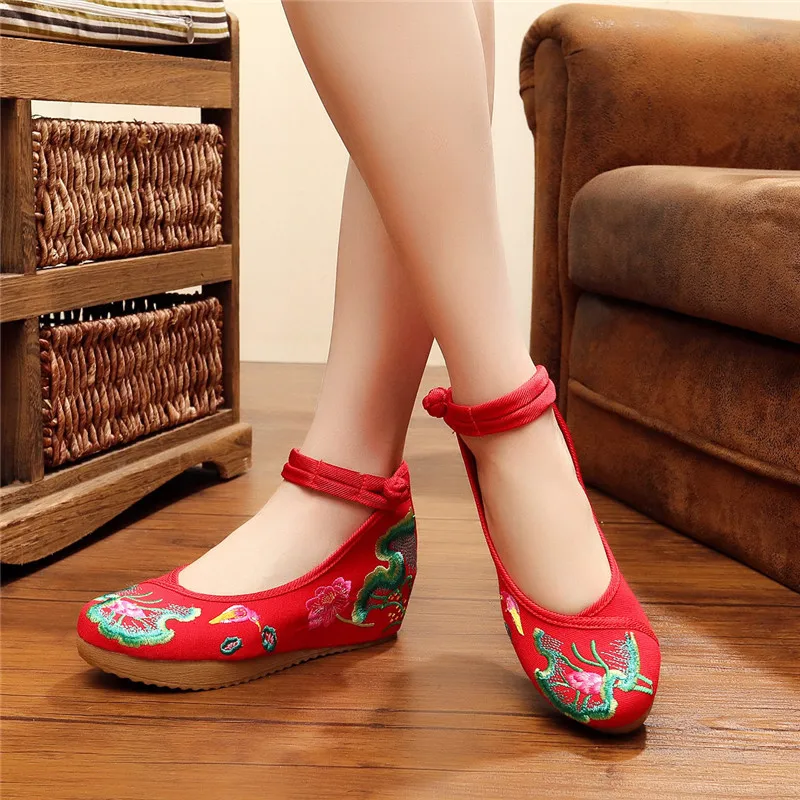 Zapatos Mujer Новинка 2017 года модная женская повседневная обувь китайский Стиль