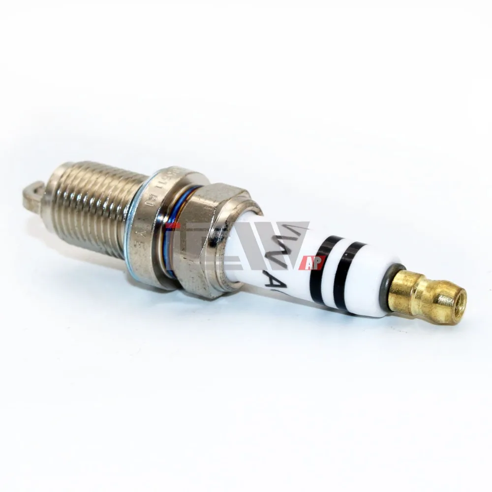 10 шт./лот iraurita Свеча зажигания 06H905611 0241245670 06H 905 611 для VW Jetta Golf GTI MK5 MK6 Passat B6 B7 2 0 TFSI|plug