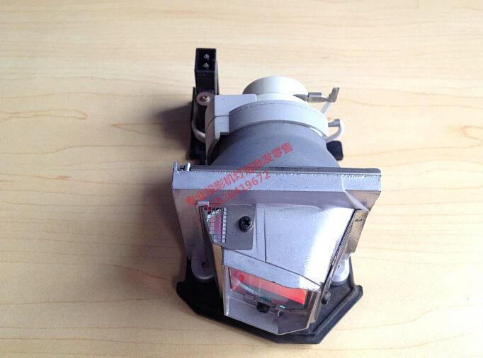 Оригинальная неизолированная лампа с корпусом SP.8FB01GC01 для проектора OPTOMA EX762