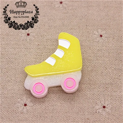 yellow 10pcs 10 шт смешанные цвета милые блестящие полимерные роликовые коньки миниатюрные фигурки DIY украшения Шарм Ремесло, 38*39 мм - Цвет: yellow 10pcs
