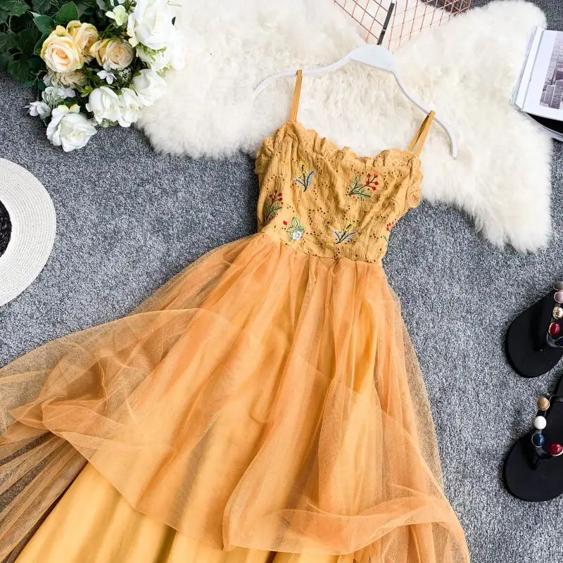 ALPHALMODA летнее женское пляжное платье на бретельках с французскими вышитыми цветами в стиле бохо, милое газовое лоскутное платье