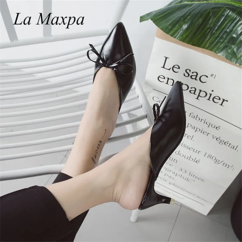 La MaxPa/2018 летние женские шлепанцы с атласным бантом босоножки острым носком каблук
