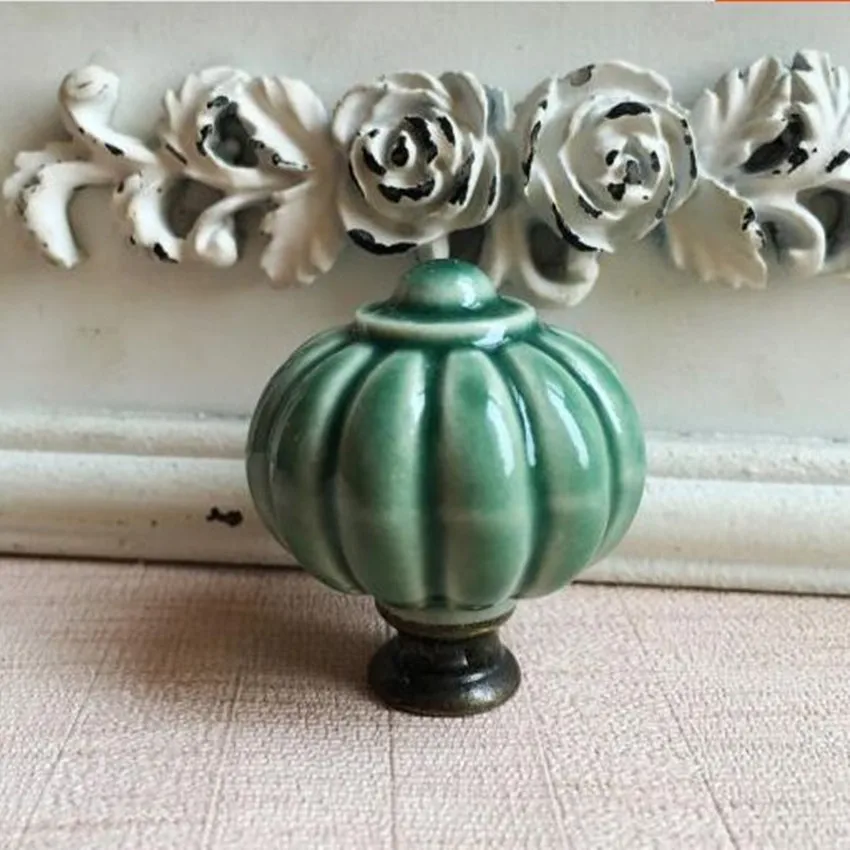 Ручки русальные керамические светло-зеленые с тыквой | Обустройство дома