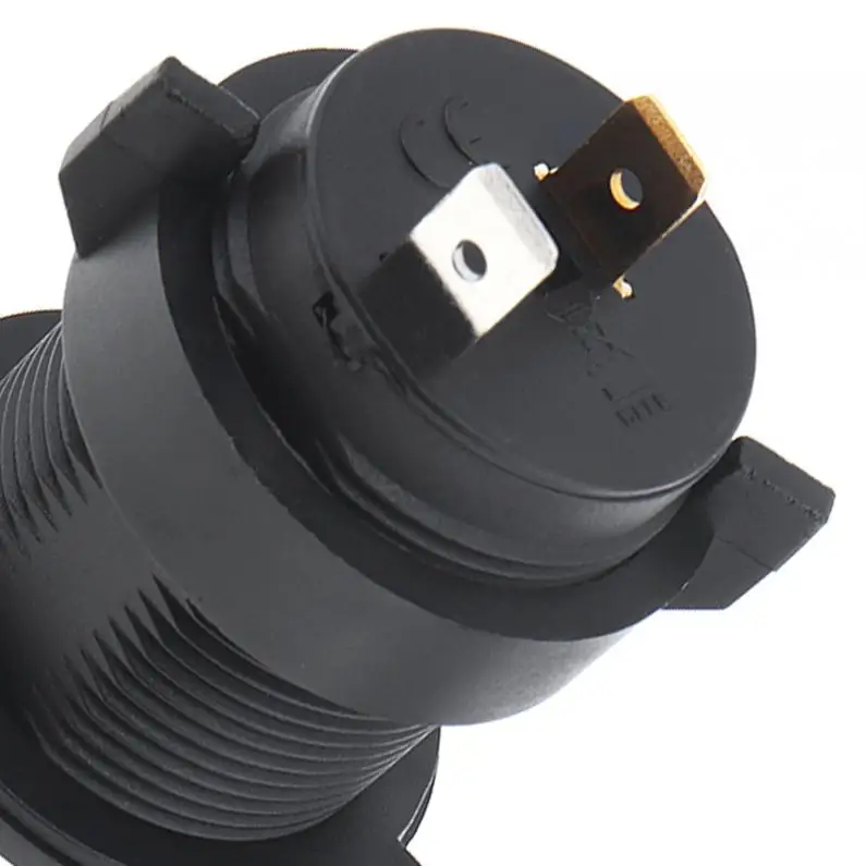 2pcs 12V Universale Waterproof Car/ Motorcycle Cigarette Lighter Socket Connector Adapter Charger |