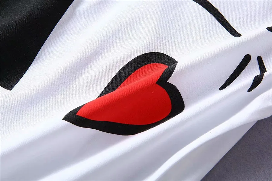 Одежда из двух частей для подиума белый топ с принтом и короткими рукавами