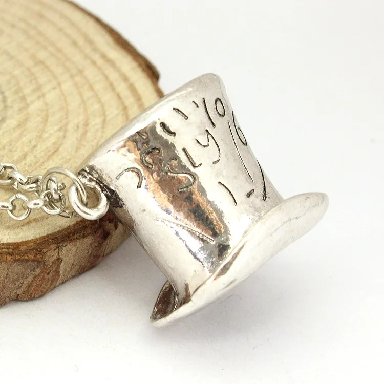 2016 новинка Алиса в стране чудес Безумный Шляпник кулон ожерелье для косплея