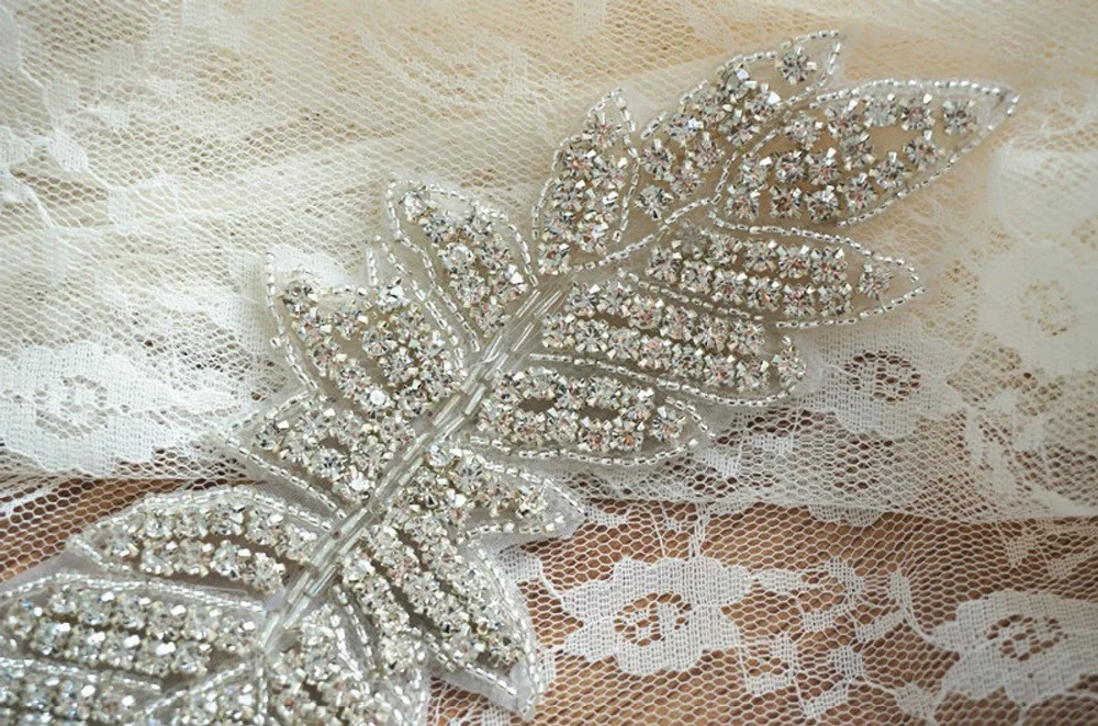 

5 pieces leaf rhinestone applique for Wedding Headband, Hair Combo Accessores, Bridal Sashes, Braidal Garter, Applique Bracelet