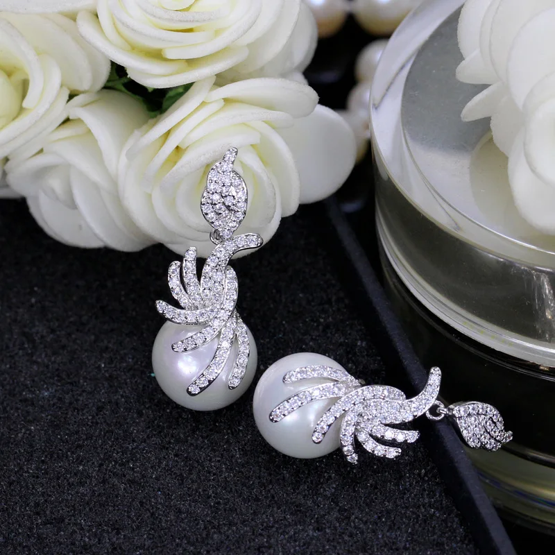 CWWZircons великолепные Micro Pave кубического циркония камни Серебряный цвет Женские Висячие жемчужные серьги Модные ювелирные изделия CZ061