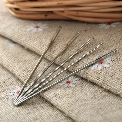 Self Thread sewing machine needles