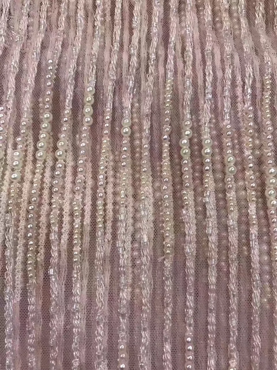 Красивая французская кружевная ткань с тяжелыми бусинами и камнями отделка