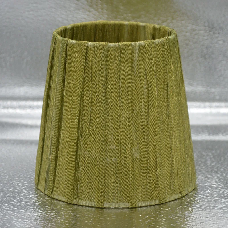 Абажур из ткани в стиле Art Deco Nordic для кристальных люстр и настенных светильников с цоколем E14 размером 110*150*140 мм.