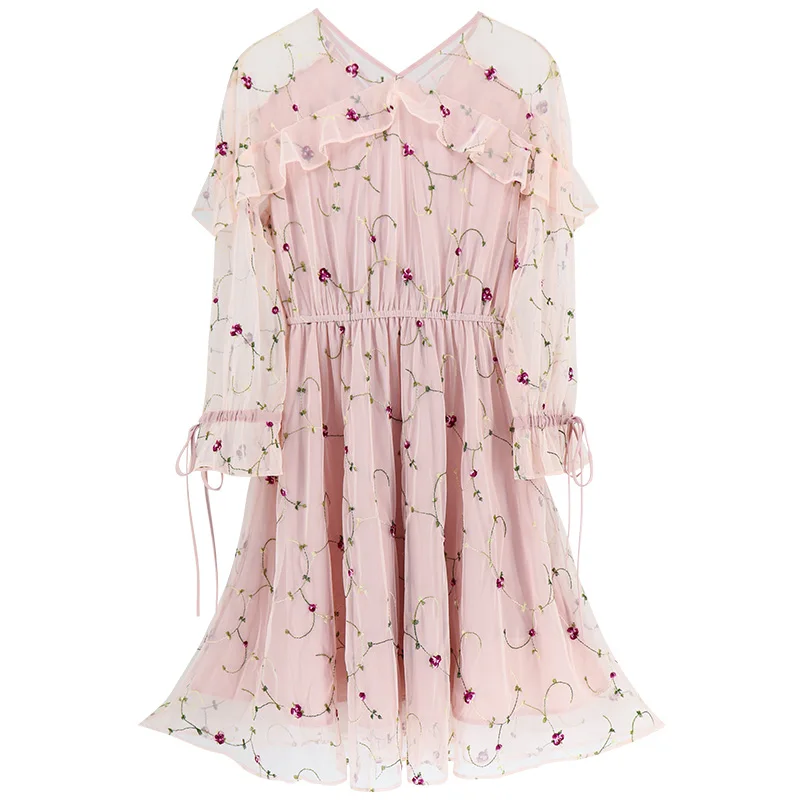 Женское платье с рукавом бабочкой весеннее шифоновое треугольным вырезом три