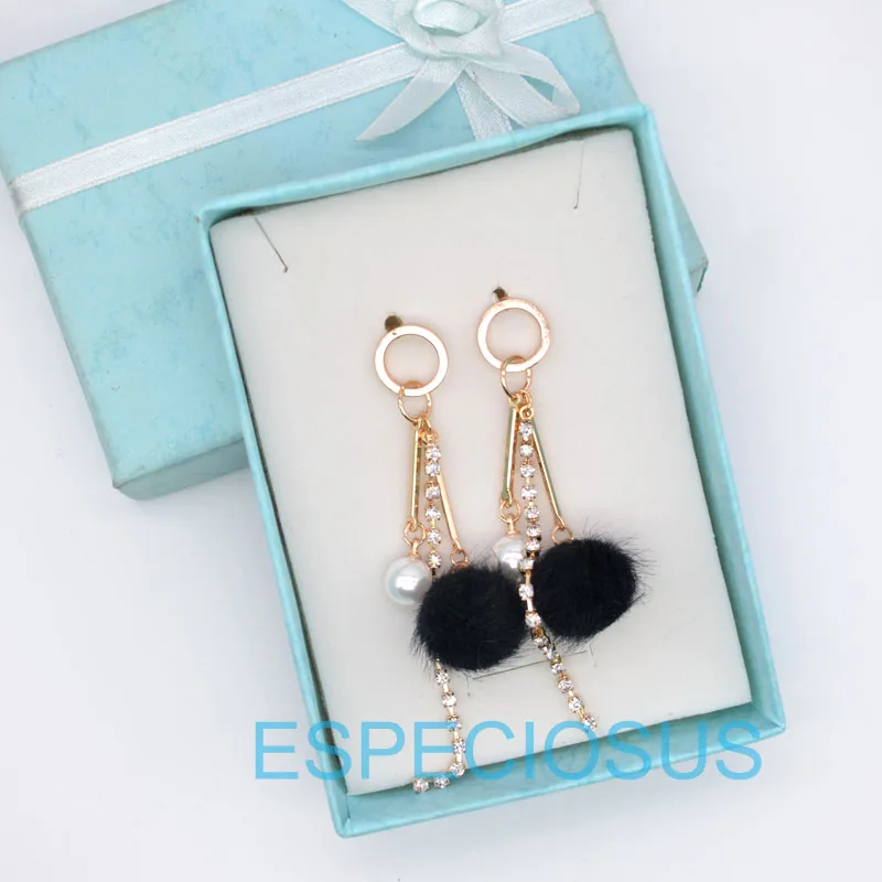 Серьги-гвоздики для девочек с черными кристаллами помпоном жемчугом золотого