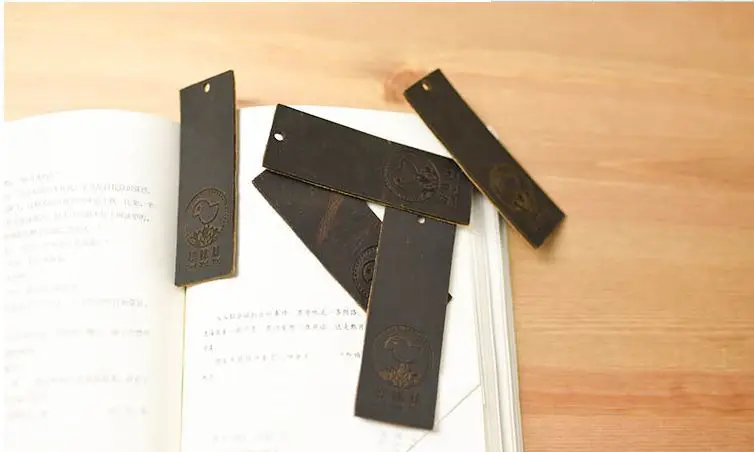 

Pure handmade leather bookmarker help you remeber page 3.5*10cm have three color leather bookmark press imprint small picture