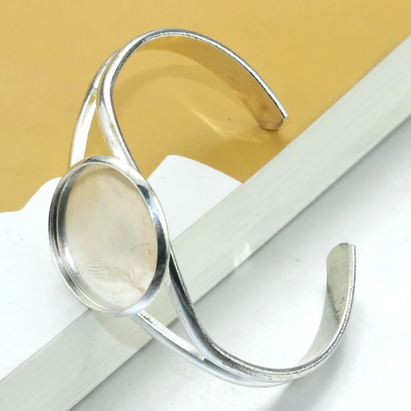 Высококачественный 25 мм покрытый браслет на запястье без рисунка Кабошон Камея