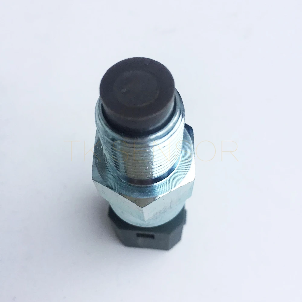 

1 шт. 03.17.018 0317018 датчик, скорость/об/мин, датчик одометра, датчик скорости для VOLVO, 24 В, 4 контакта