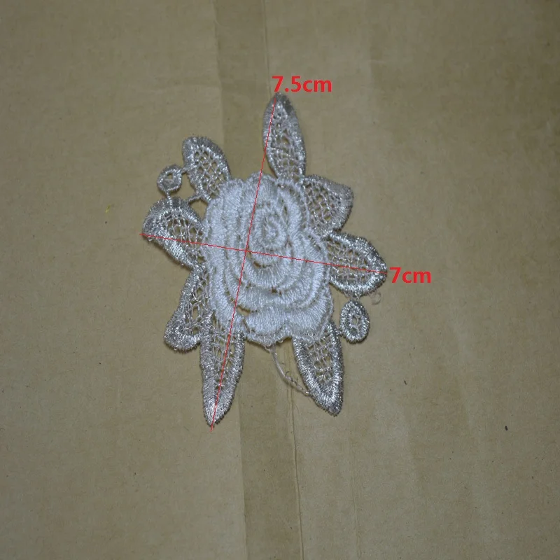 Кружевные патчи с серебристыми и белыми цветами в китайском стиле 7 5*7 см (5 шт./лот)