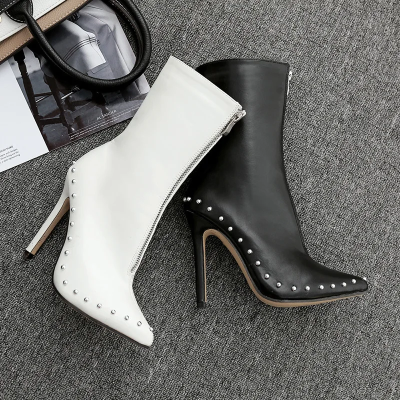 Зимние Модные женские ботинки Цвет белый rivets.com pany boots размеры 40 и 42 сапоги на