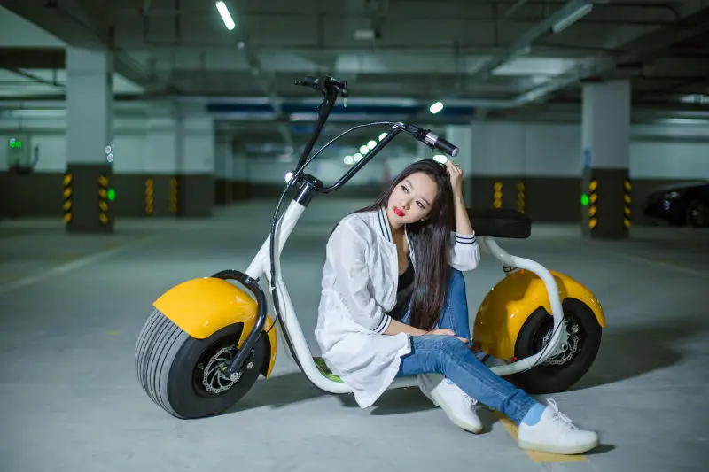 2016 18 дюймов две широкие шины 2*800 Вт двигатель дальнего радиуса действия 80 км