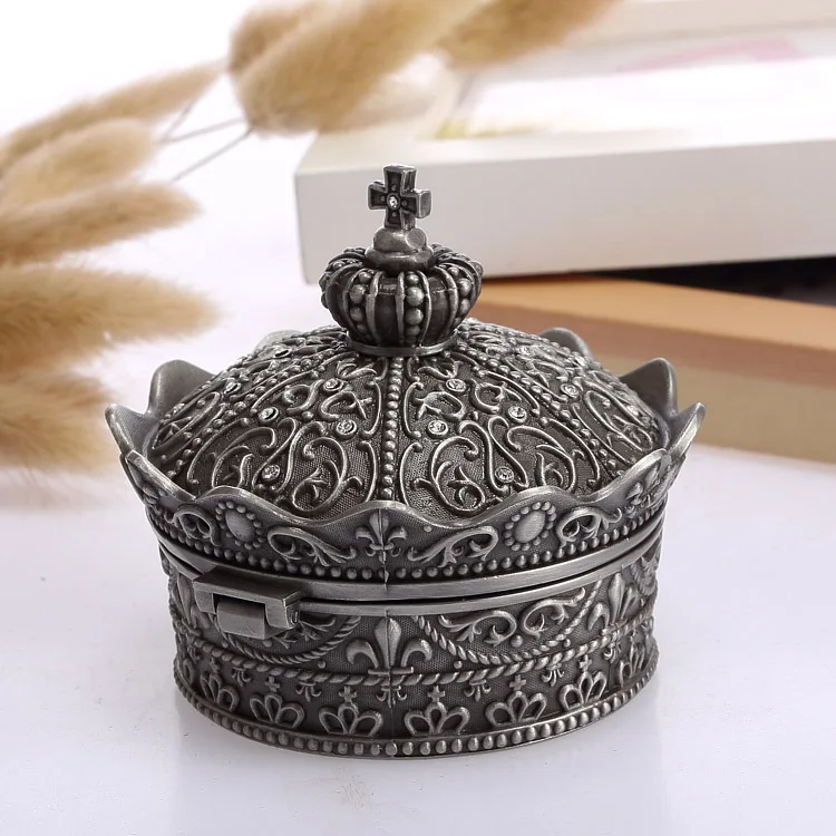 

European style Carved Rose Diamond Crown Princess zinc alloy jewelry box jewelry box .