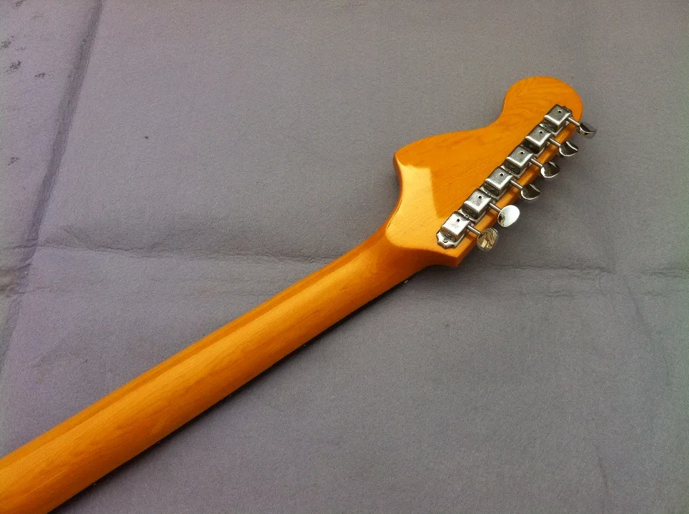 Top quality Classic player Jaguar Special electric guitar Adjusto-Matic bridge cream color