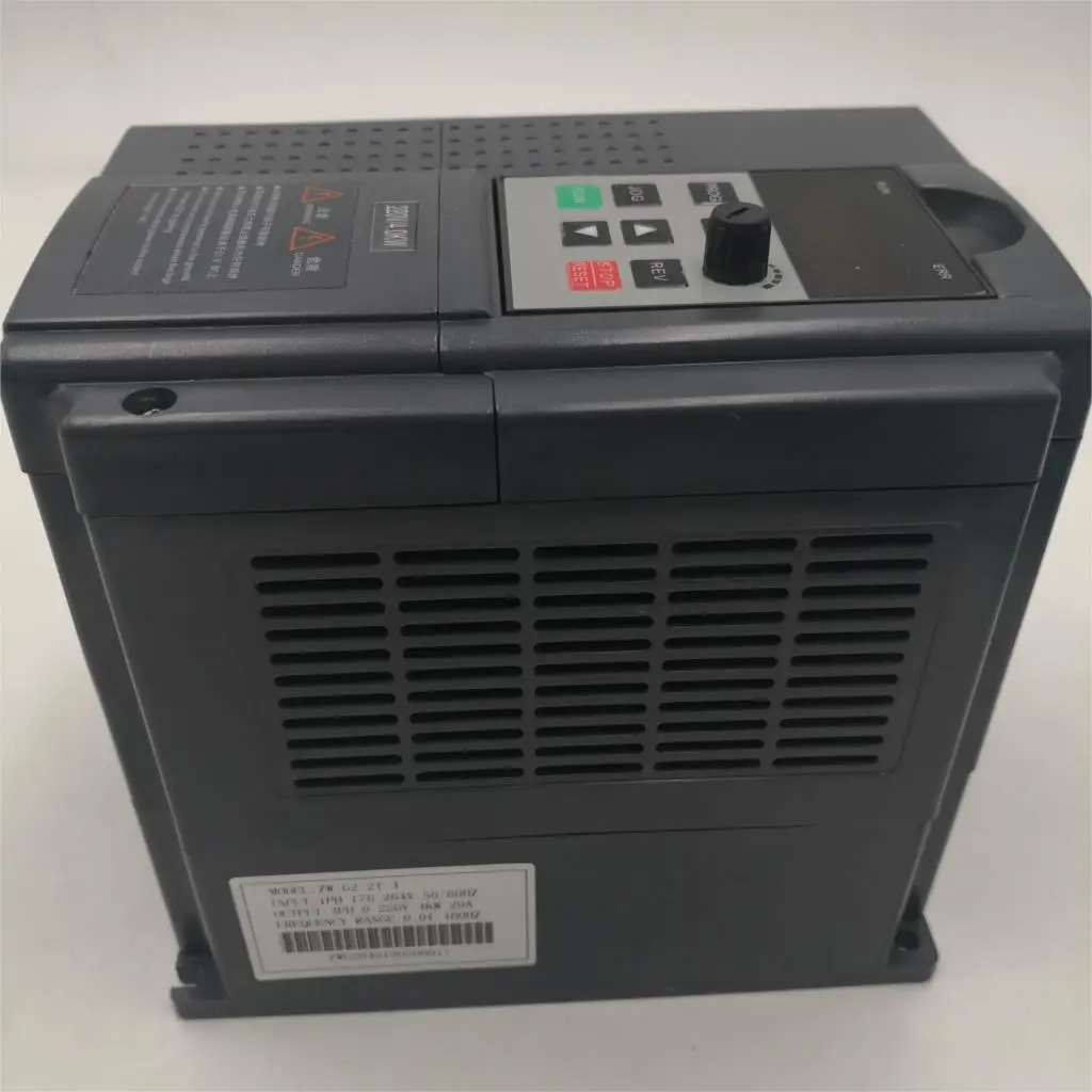 VFD 4 кВт 220 В однофазный вход и выход 3 фазы 220 В инвертор частоты