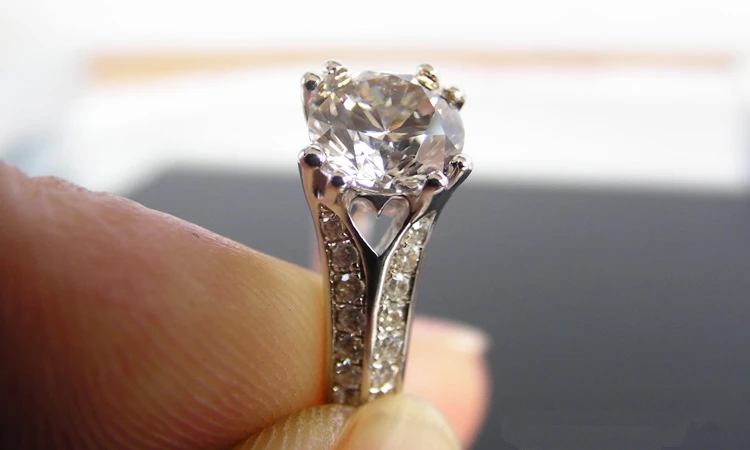 Необычное кольцо на годовщину и день рождения подарок блестящее 1.5Ct