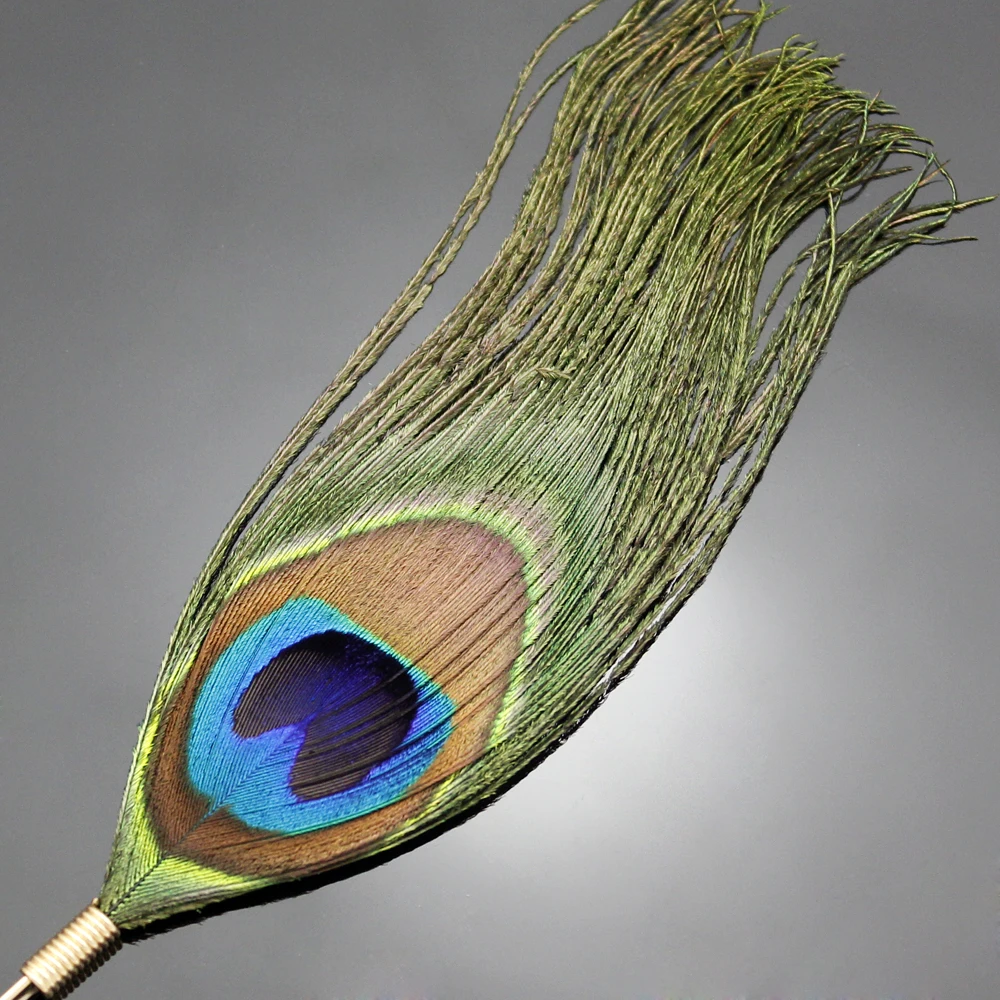 С принтом павлиньи перья Шлейфа бутоньерка золото брошка на лацканы галстук