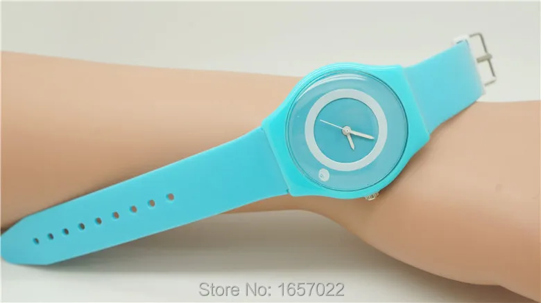 Новое поступление женские простые круги циферблат dresswatch продвижение студенческие высококачественные кварцевые часы без отметки