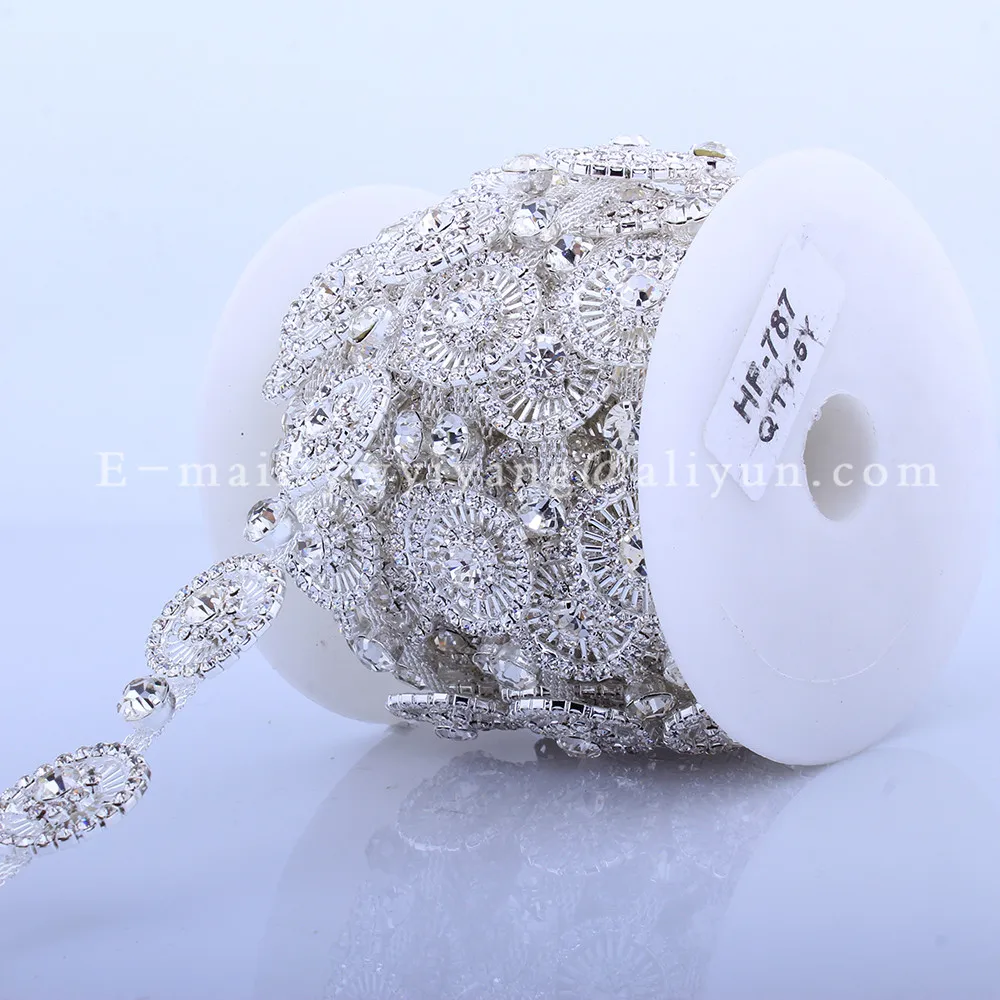

Wholesale DIY Sew on Crystal Rhinestone Trimming Bridal Dress Decoration Round Shape Single Claw Chain Costume Applique HF-787