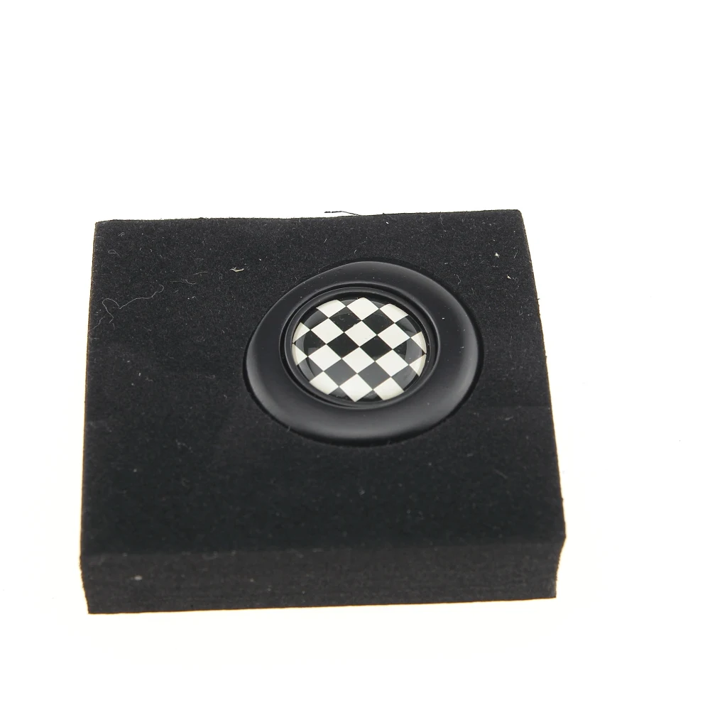 Шахматная доска с гоночным флагом черная отделка кнопка запуска двигателя пуска