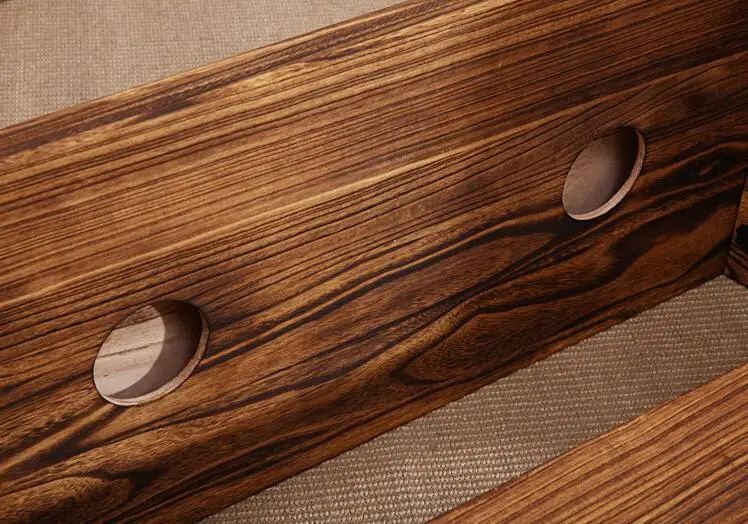 Античный низкий чайный столик со скамейкой для японских татами гостиной балкона