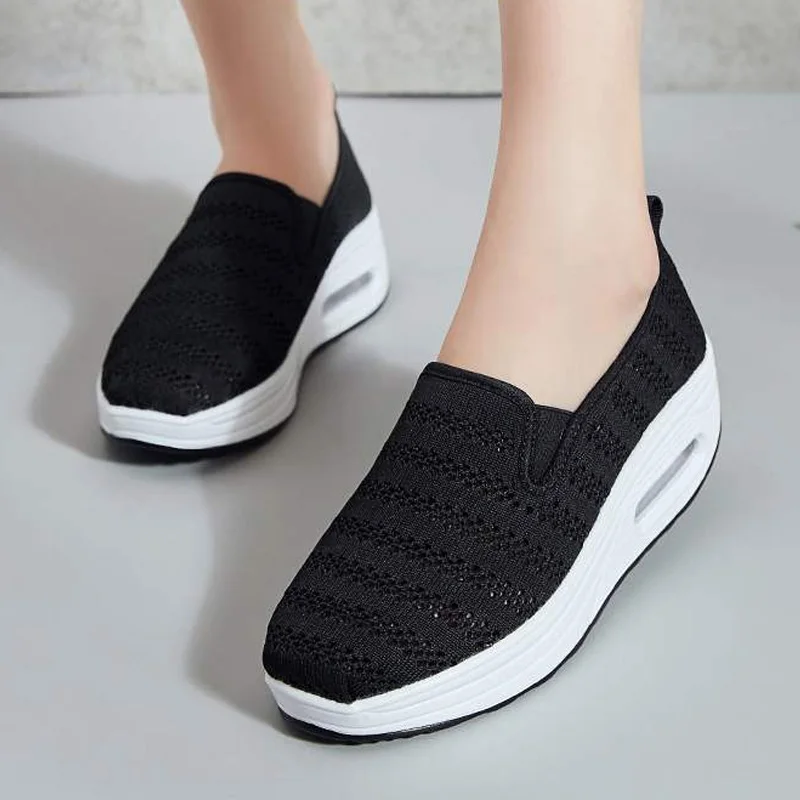 

VTOTA Women Mesh Casual Flat Shoes Comfortable Loafers Femme New Platform Sneakers Flats Mocasines Mujer Slip On Shoes For Women