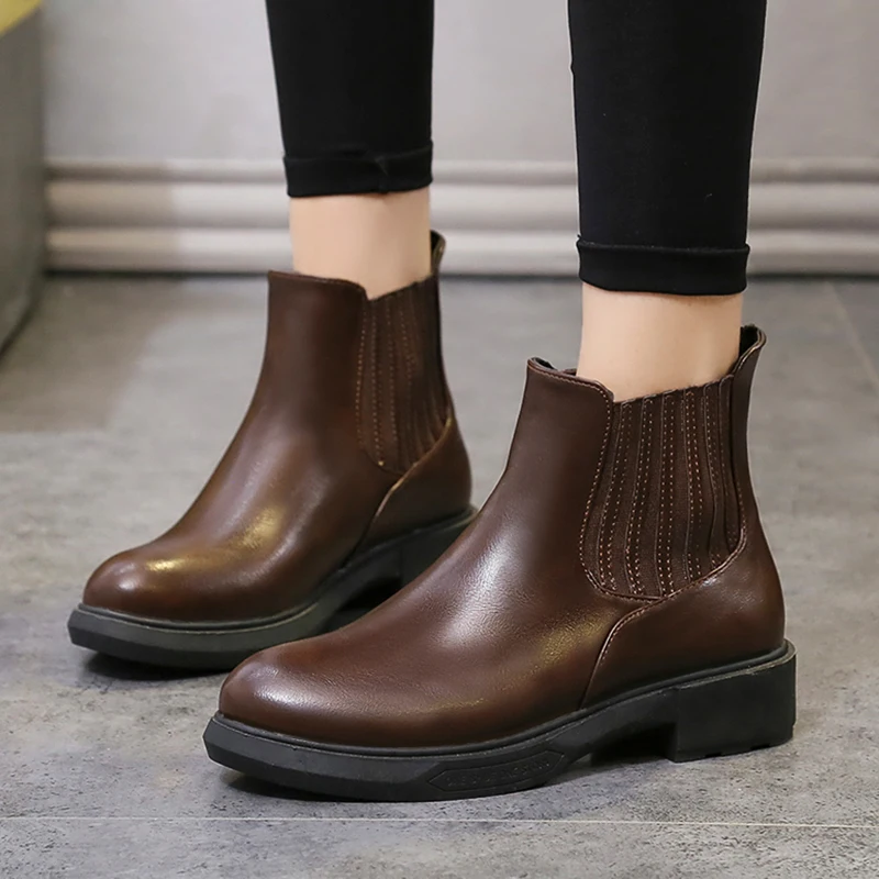 2018 new autumn and winter Chelsea boots female flat-bottomed color retro with thick Martin | Обувь