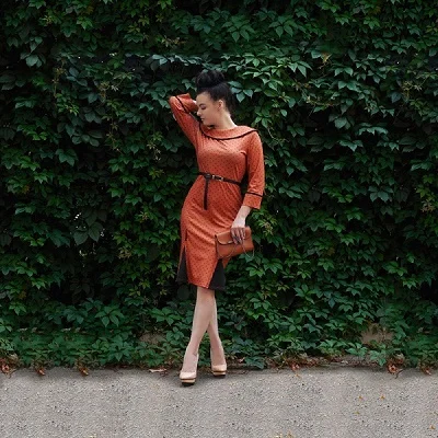 Sisjuly Женщины Bodycon Горошек Платье Сексуальная Элегантная Партия Платье Оболочка Лоскутное Кнопка Женский Осень Ретро Карандаш Старинные Платья - Цвет: brown