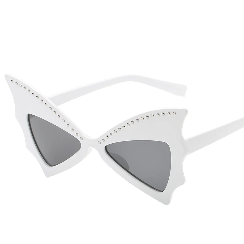 Новинка 2019 модные солнцезащитные очки большого размера женские летучая мышь с
