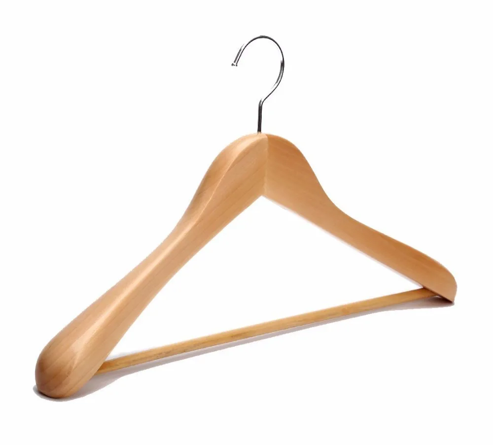 Деревянная вешалка для пальто с очень широкими закругленными плечами костюма