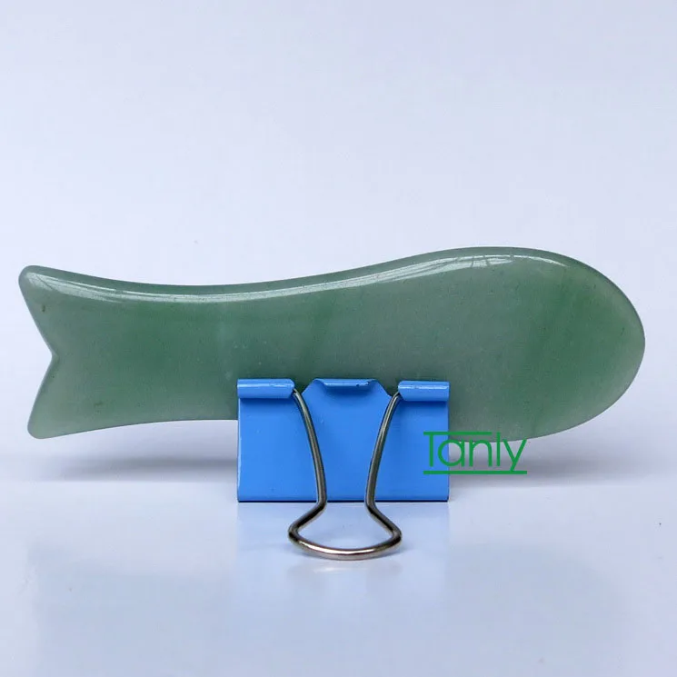 fish shape Тонтин натуральный авантюрин Aventur Jade Guasha доска Gree камень выскабливание китайский Gua Sha инструменты V линия лицо красота комплект здравоохранения - Цвет: fish shape