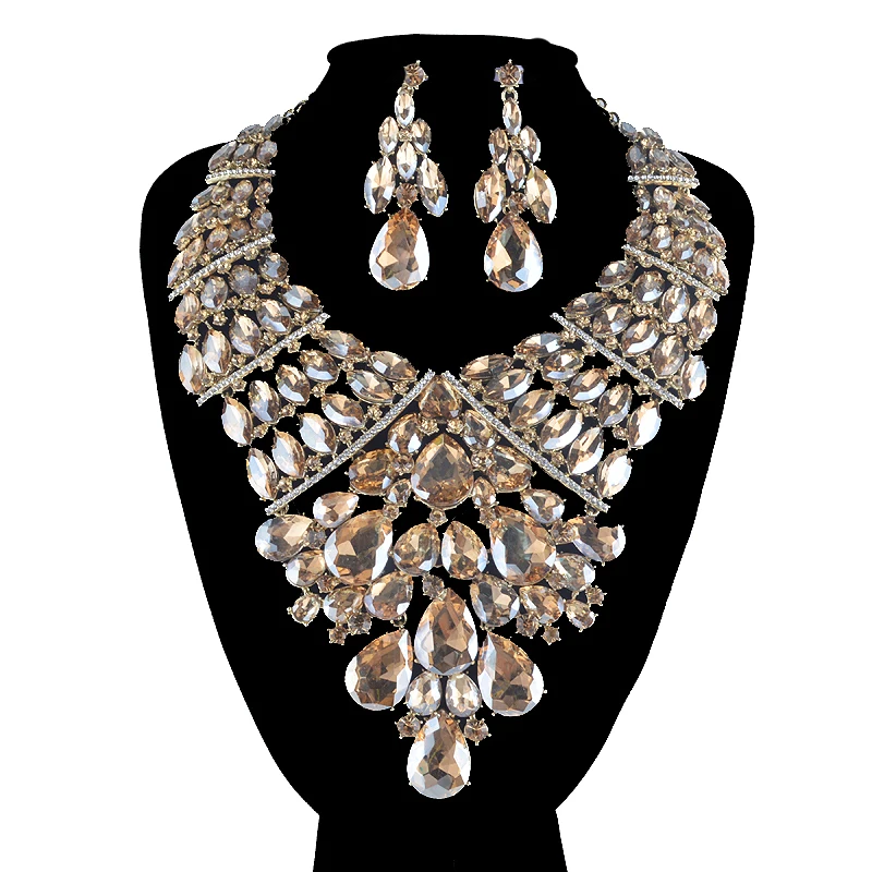 Эффектные африканские комплекты больших украшений смешанных цветов для женщин