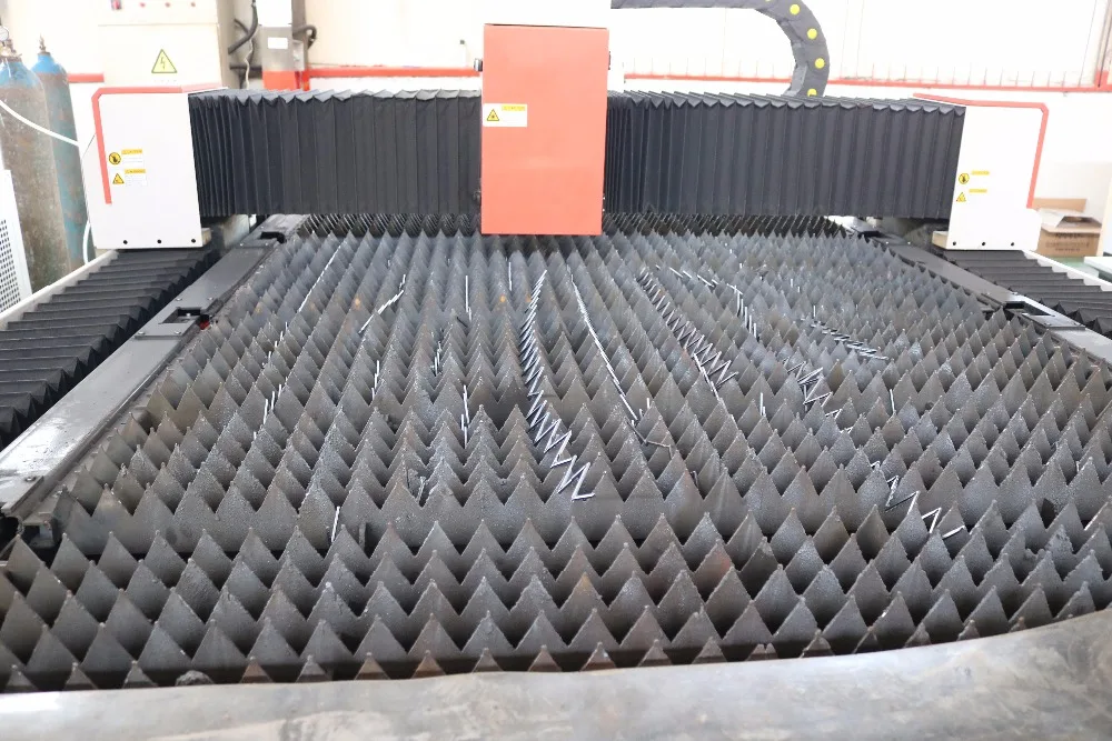 Высоковолоконный лазерный режущий станок для металлов l cnc волоконный 500 Вт 1000 2