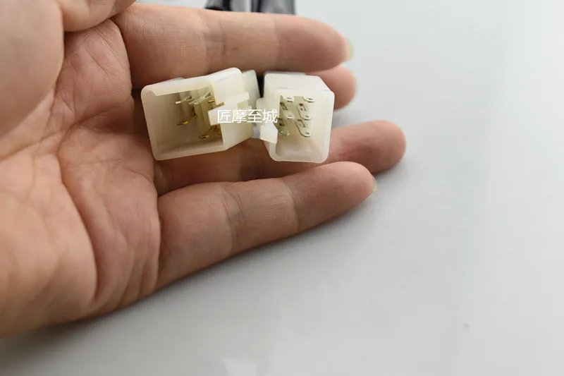 СВЕТОДИОДНЫЙ цифровой ретро мотоциклетный измеритель скорости с USB зарядным устройством для телефона одометр датчик скорости топлива световой индикатор поворота для CG125 GN125
