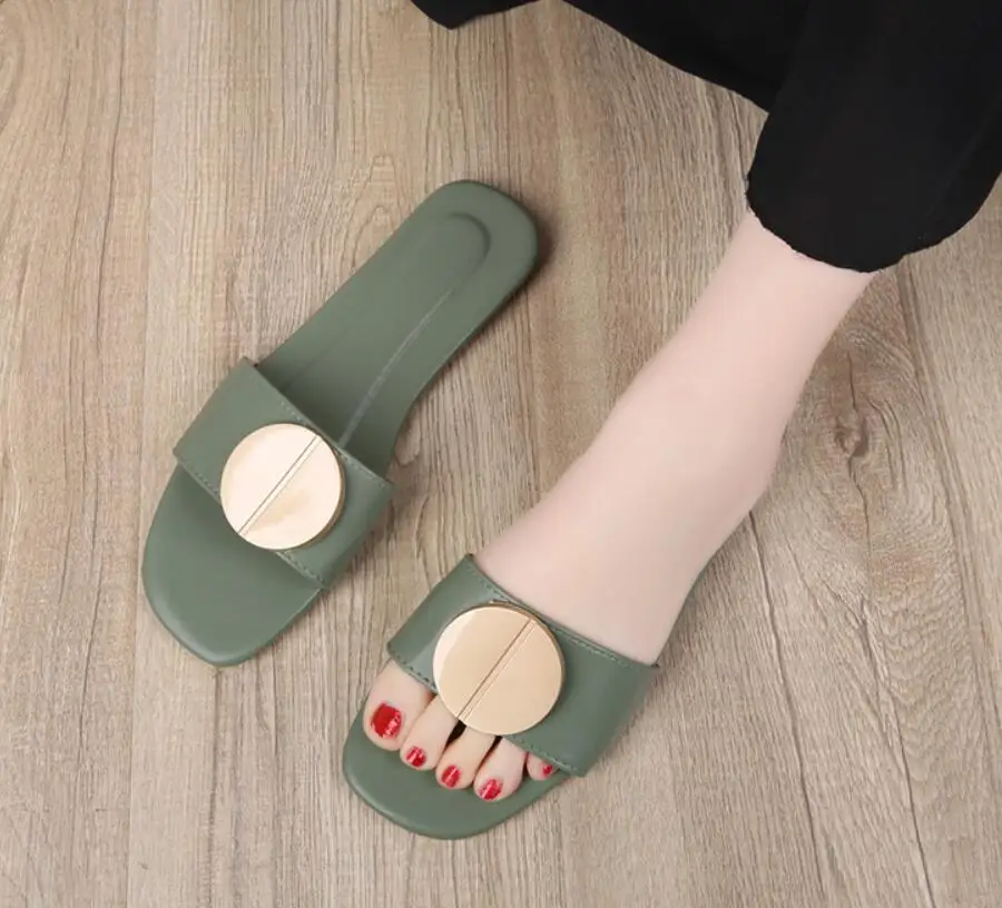 

2019 Summer Flip Flops Slippers Woman Fashion Slip On Square Buckle Beach Flat Slides Shoes Outdoor Gladiator Sandals Slipper