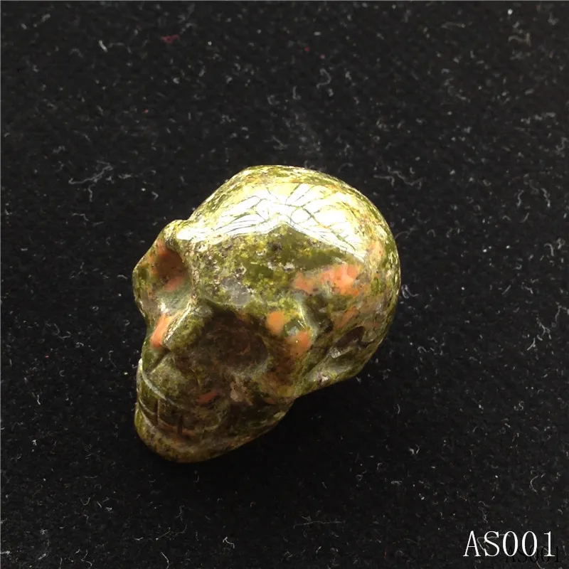 2 Grass green stone Череп из натурального хрусталя розовый кварц кулон из Лунного Камня Натуральный Камень хрустальное ожерелье камни и минералы заживлять ювелирные изделия - Цвет: 2 Grass green stone