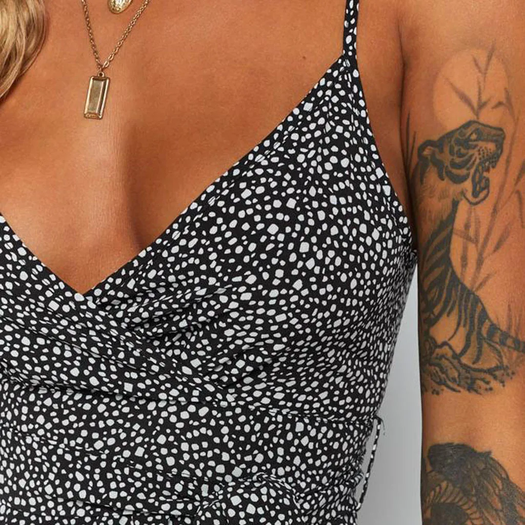 Женское летнее платье с глубоким V образным вырезом без рукавов в горошек