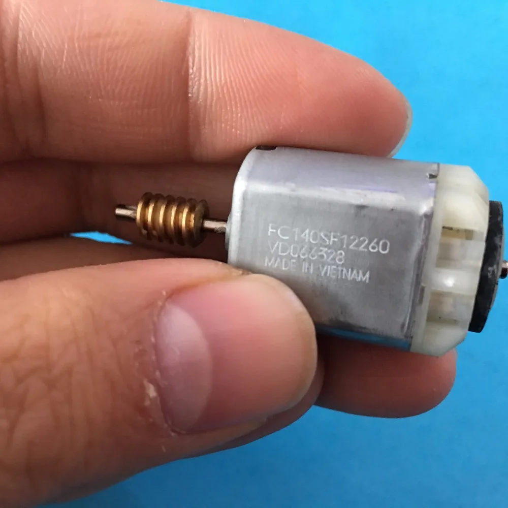 2 шт/партия K930Y 6 V 50mA Mini 140 DC мотор с латунным приводом на нем Бесплатная доставка по