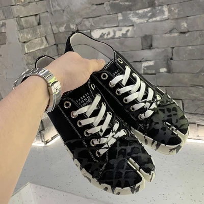 as pic Г., Новое поступление, Весенняя женская обувь, zapatos mujer цветные женские кроссовки на шнуровке, женская обувь на плоской подошве, Tabi, стильная обувь, Chaussures Femmes - Цвет: as pic