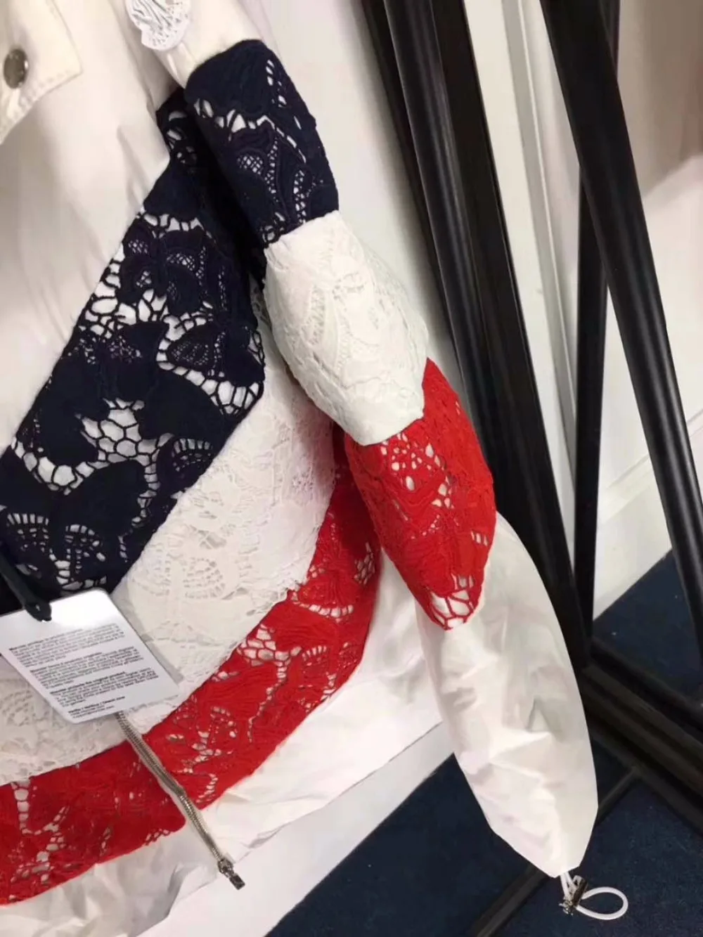 2018 женский пуховик с кружевной вышивкой chaqueta mujer Женская зимняя куртка vadim